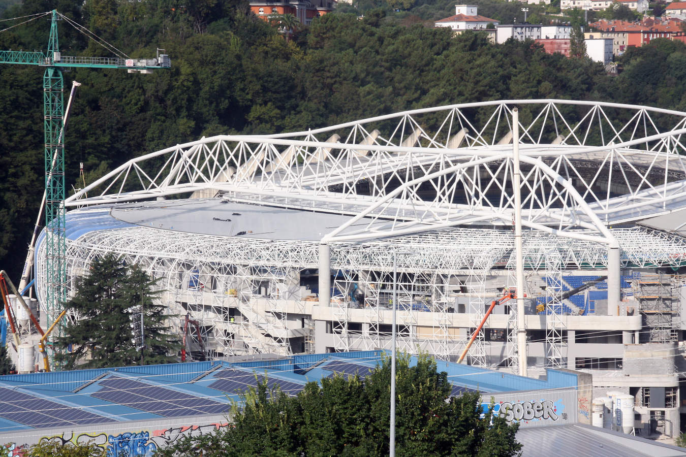 La reforma del estadio de Anoeta sigue su curso para poder abris sus puerta el 15 de septiembre ante el Barcelona
