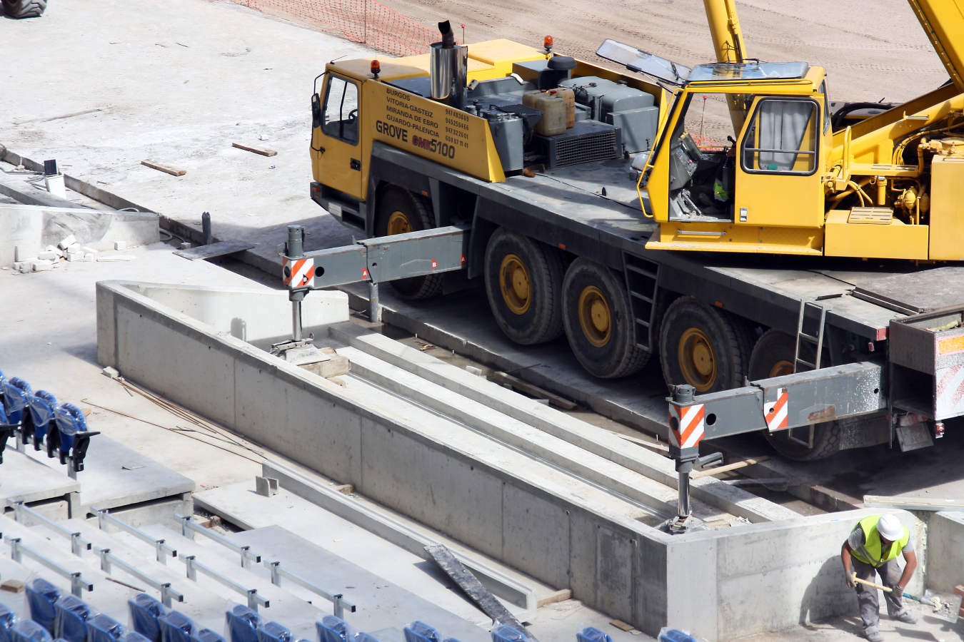La reforma del estadio de Anoeta sigue su curso para poder abris sus puerta el 15 de septiembre ante el Barcelona