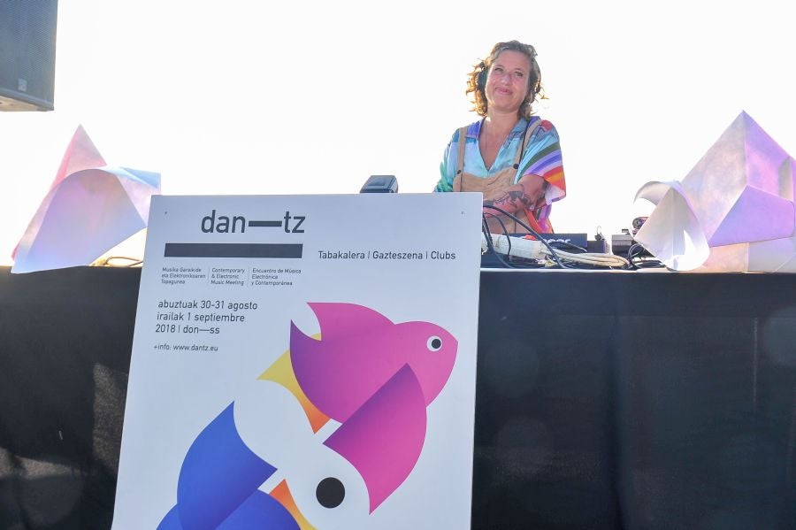 La Plaza Nestor Basterretxea, Tabakalera y Gazteszena acogen hoy la primera jornada completa del Festival Dantz 