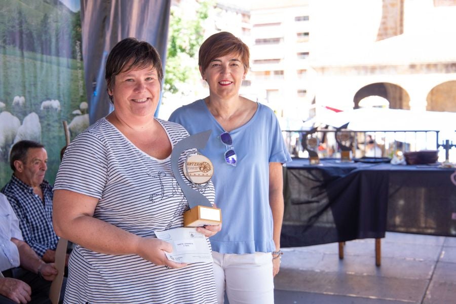 El Artzain Eguna de Gipuzkoa ha cumplido este domingo 28 años celebrándose en el centro de Legazpi, con la flor y nata del pastoreo del territorio como protagonistas.