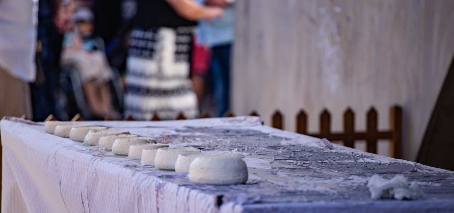 El Artzain Eguna de Gipuzkoa ha cumplido este domingo 28 años celebrándose en el centro de Legazpi, con la flor y nata del pastoreo del territorio como protagonistas.