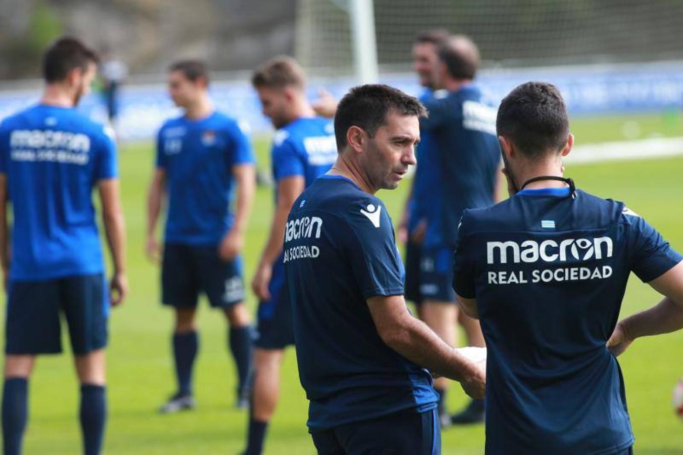 Los jugadores de la Real Sociedad se han vuelto a ejercitar en una nueva sesión en Zubieta.