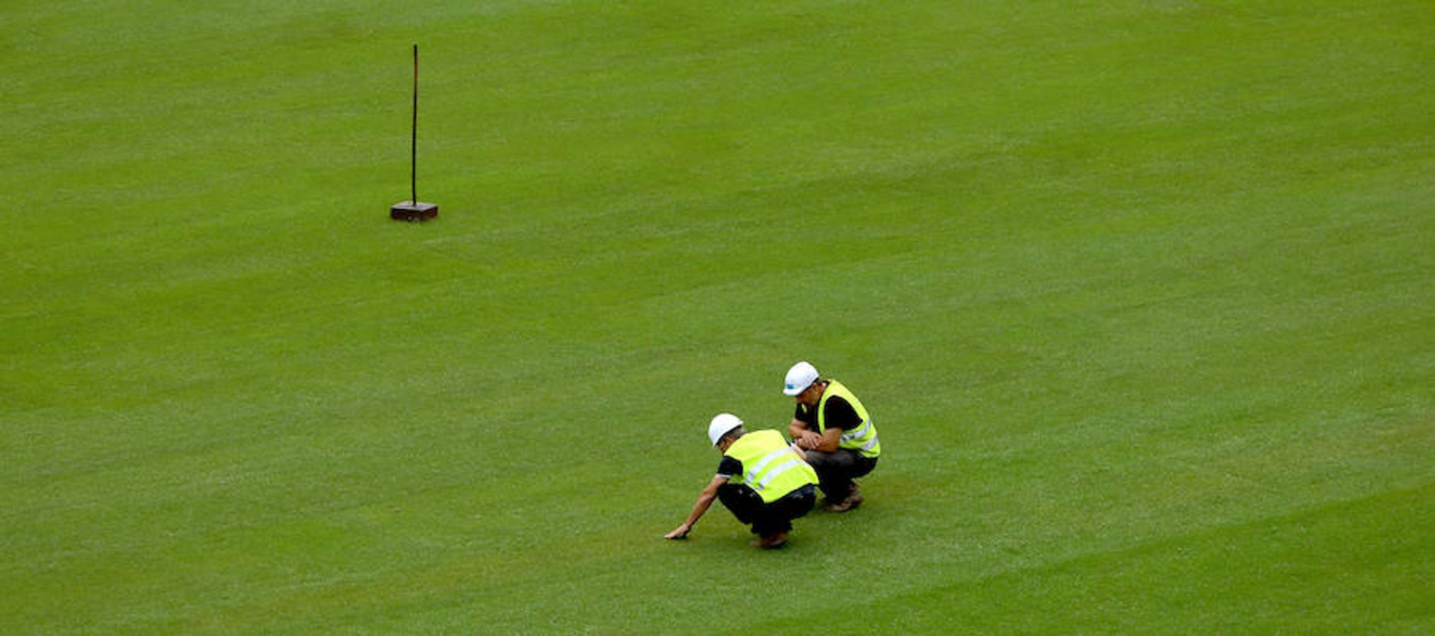 El estadio de la Real Sociedad continúa con las obras para que todo esté listo el próximo sábado día 15 en el partido ante el Barcelona
