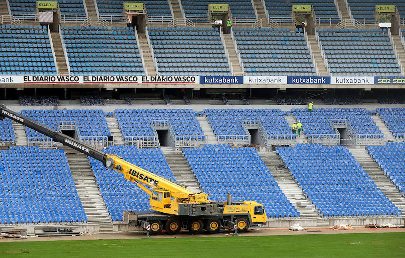 El estadio de la Real Sociedad continúa con las obras para que todo esté listo el próximo sábado día 15 en el partido ante el Barcelona