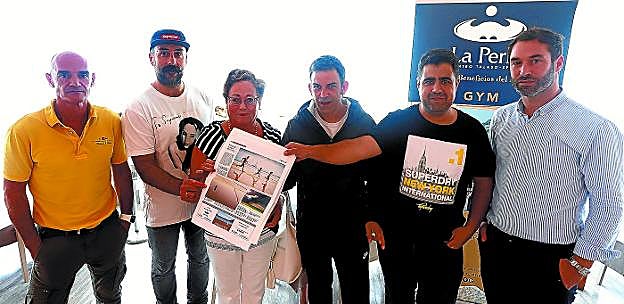 Dolado (DV), Jorge Enríquez (público), Lucía Serna (participación), Edorta Polo (segundo premio), Isidro Rodríguez (primer premio) y Antía (La Perla). 