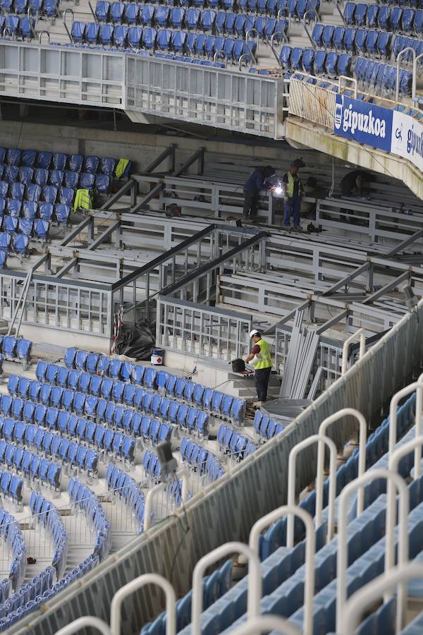 Los operarios siguen trabajando a gran ritmo para que el estadio esté en las mejores condiciones posibles el sábado ante el Barcelona
