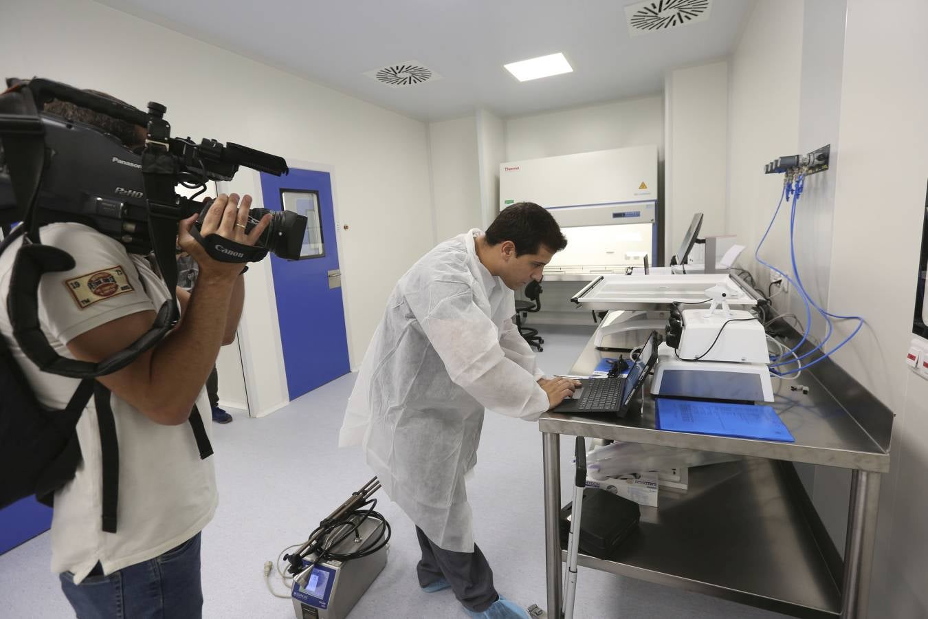 Terapia génica que ayude a curar enfermedades que ahora carecen de tratamiento. Este es el objetivo de Viralgen, una planta puntera en terapia génica que ha abierto en la capital guipuzcoana