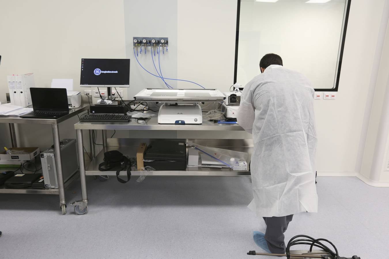 Terapia génica que ayude a curar enfermedades que ahora carecen de tratamiento. Este es el objetivo de Viralgen, una planta puntera en terapia génica que ha abierto en la capital guipuzcoana