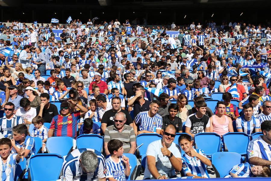 Casi 29.000 aficionados han llenado las gradas del nuevo ANoeta en su estreno