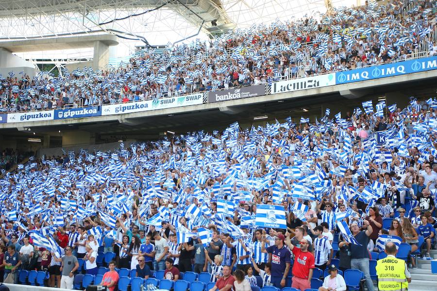 Casi 29.000 aficionados han llenado las gradas del nuevo ANoeta en su estreno