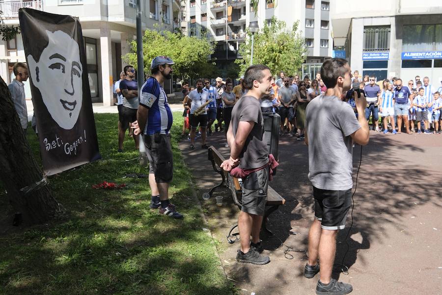 Los aficionados han acudido en masa al estreno del nuevo ANoeta ante el Barcelona