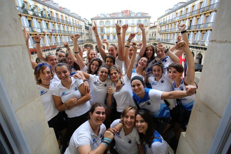 Donostiarra sube a la élite a costa de Hondarribia. La Torrekua vuelve a ser la mejor en Portugalete y el próximo verano estará en la Liga Euskotren.