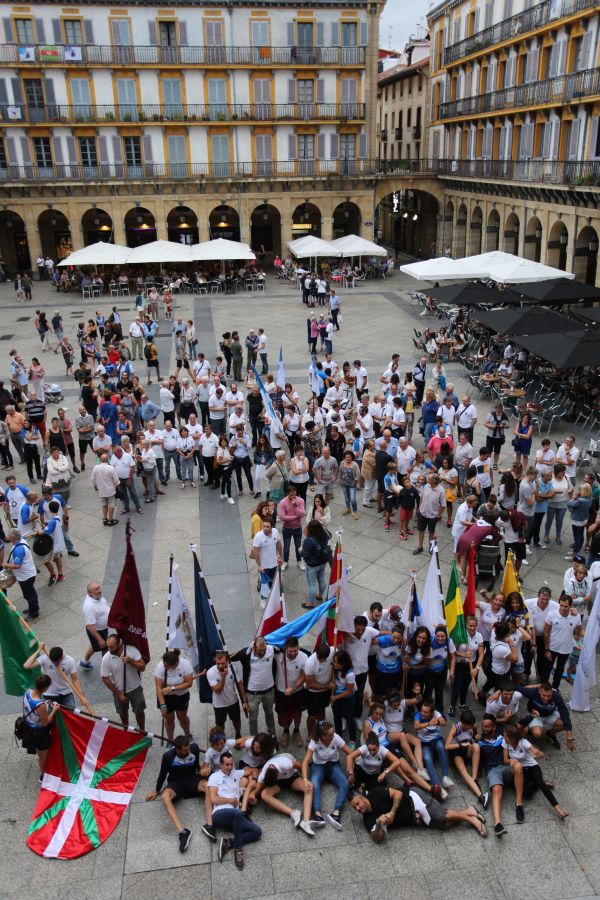 Donostiarra sube a la élite a costa de Hondarribia. La Torrekua vuelve a ser la mejor en Portugalete y el próximo verano estará en la Liga Euskotren.