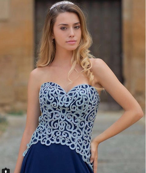 La modelo navarra Amaia Izar Leache se ha hecho con la corona de Miss World Spain, cuya gala final se celebró en Rota, Cádiz.