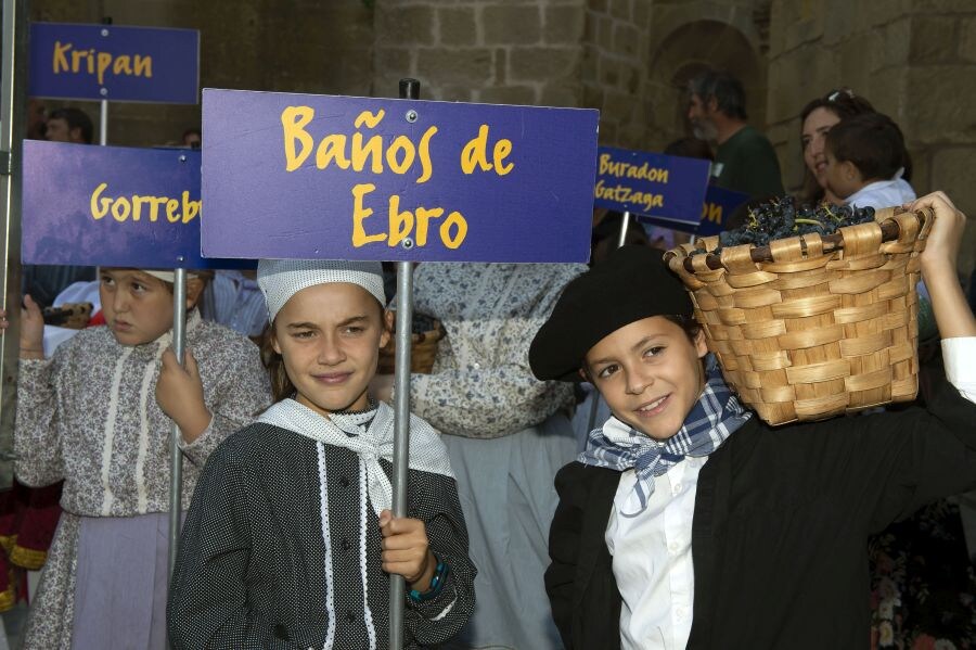 La mayoría de las bogas de txakoli comenzarán entre mañana y la próxima semana con la recogida de uva para la nueva cosecha. Como preámbulo de esta nueva cosecha, ayer se celebró en Zarautz la XVII.