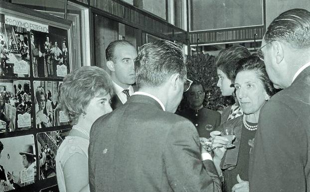 En el cine Savoy, el día de su inauguración en 1962. 