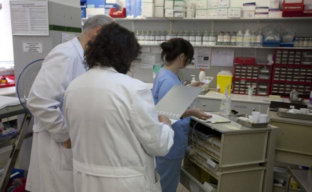 Médicos en el Hospital Donostia. 