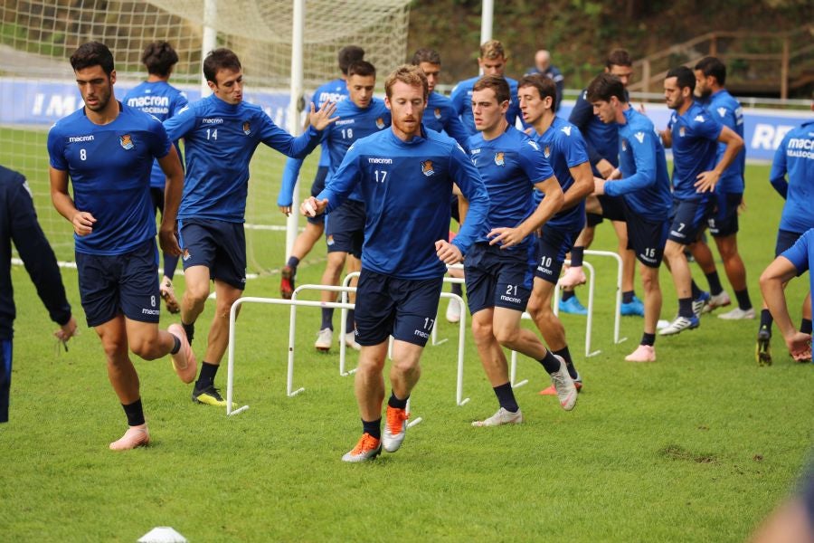 Entrenamiento de la Real Sociedad que este martes recibe al Rayo Vallecano en Anoeta. 