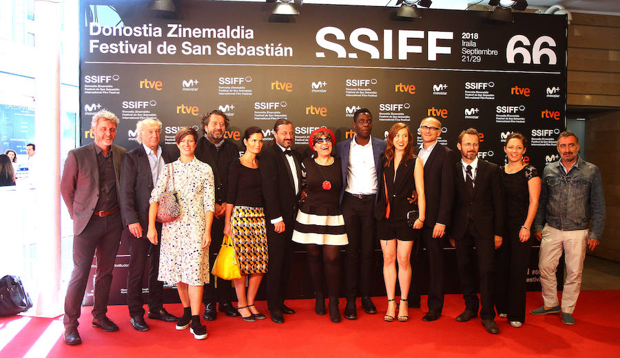 Blanca Suárez, Arturo Valls o Joaquín Reyes han presentado hoy su película en el Festival de Cine de San Sebastián en una jornada en la que ha reinado Judi Dench, quien ha recibido su Premio Donostia.