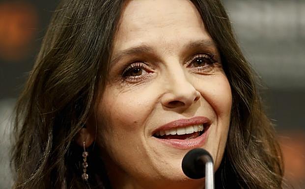 Imagen principal - Juliette Binoche apela a la necesidad de «reconectar con la naturaleza y con nuestro &#039;yo&#039; profundo»