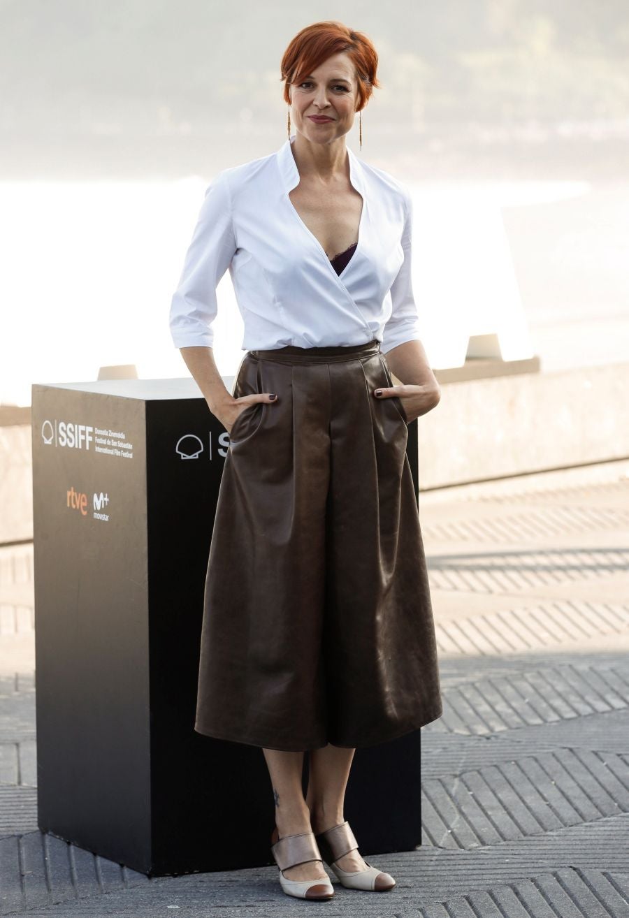 Un padre diabólico, unos hermanos que se despedazan, mujeres de hierro, y en el centro, el suculento negocio del narcotráfico. Así es la serie española 'Gigantes', presentada este viernes en el Festival de cine de San Sebastián