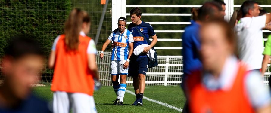 La Real ha vencido al Sevilla 2-0 este mediodía en Zubieta y es segunda en la clasificación con tres triunfos, un empate y cero derrotas.