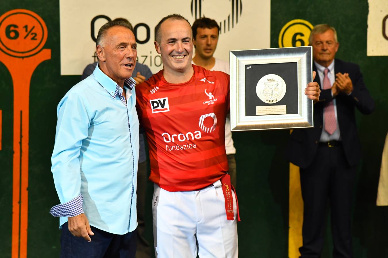 Galarreta despidió con una gran ovación al mejor remontista de la historia