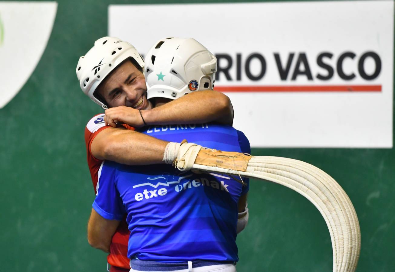 Galarreta despidió con una gran ovación al mejor remontista de la historia