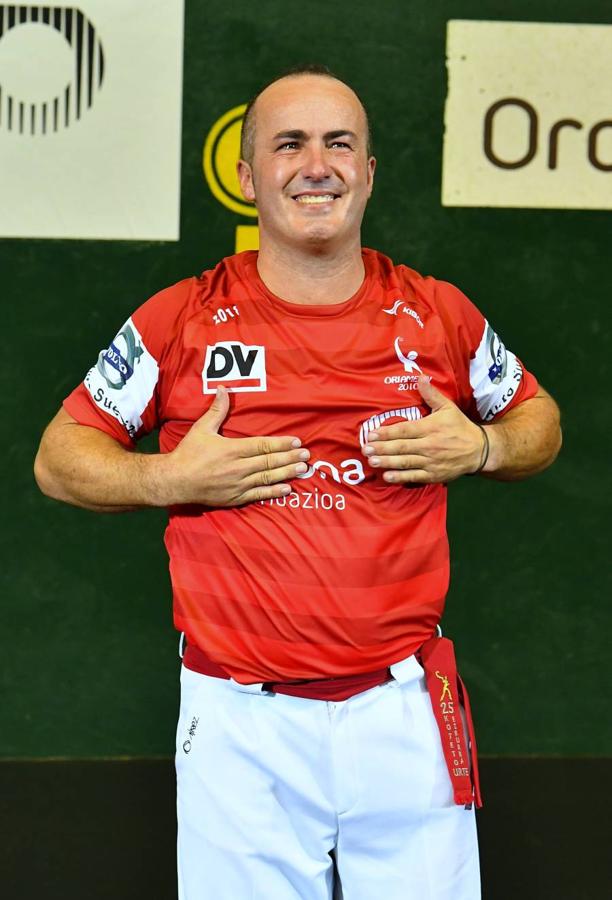 Galarreta despidió con una gran ovación al mejor remontista de la historia