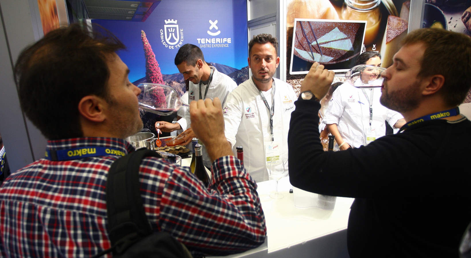 El chef Juan Mari Arzak ha recibido el Premio Homenaje en la jornada inaugural de San Sebastian Gastronomika este lunes.