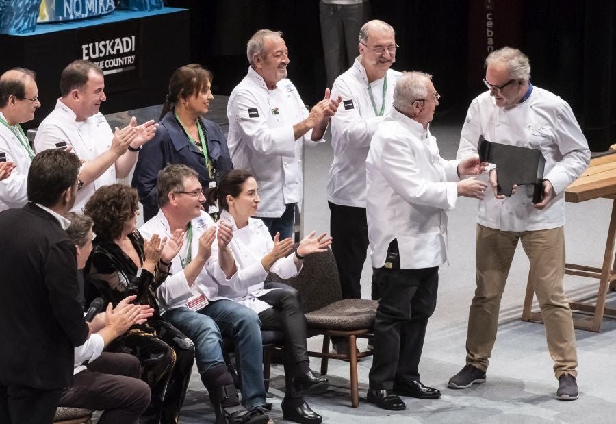 El chef Juan Mari Arzak ha recibido el Premio Homenaje en la jornada inaugural de San Sebastian Gastronomika