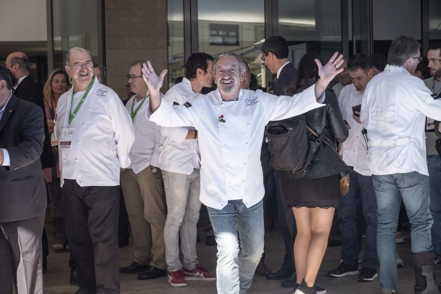 El chef Juan Mari Arzak ha recibido el Premio Homenaje en la jornada inaugural de San Sebastian Gastronomika