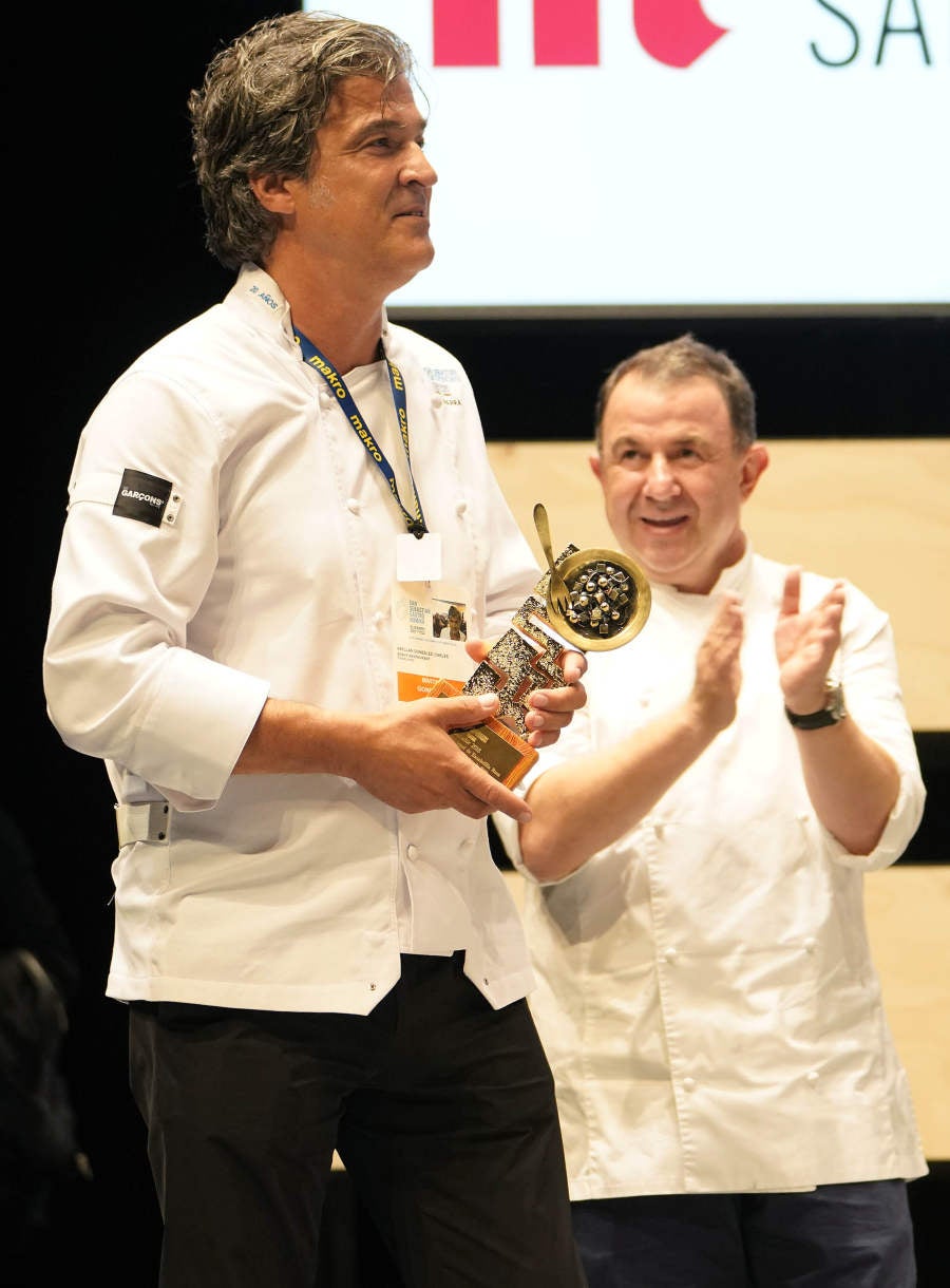 La segunda jornada de la feria ha ofecido un sentido recuerdo al norteamericano Anthony Bourdain fallecido en junio. También han destacado las ponencia de chefs como Josean Alija, Pedro Subijana, Carles Abellán o Paco Pérez, entre otros