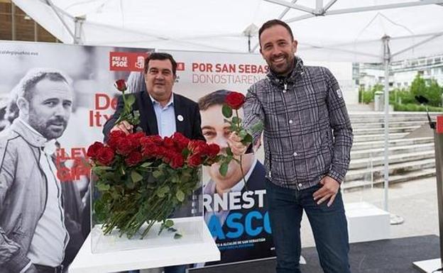 Ernesto Gasco y Denis Itxaso, en un acto electoral.