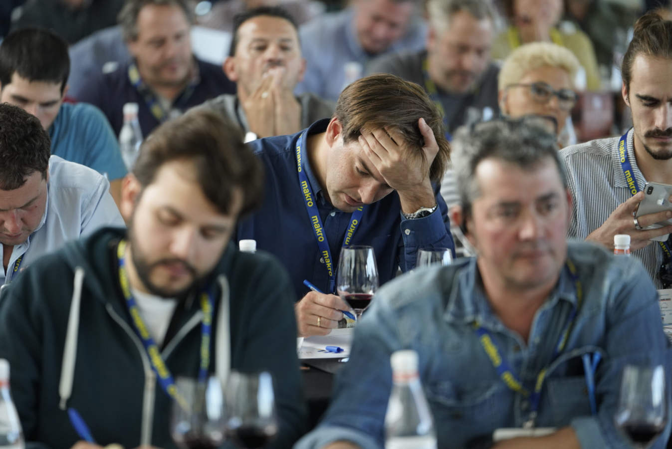 De la agenda de este miércoles han destacado varios hitos. La traca fina ha llegado completa, apetitosa, sabrosa y contundente: cata de vinos, concurso nacional de parrilla, que cumple su novena edición. ponencias de Hilario Arbelaitz, Germán Martitegui, Chele González y Quique Dacosta, entre otros.