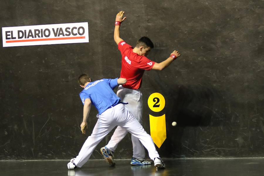 Pasan de ronda tras vencer a Elola y Alduntzin por 22-11