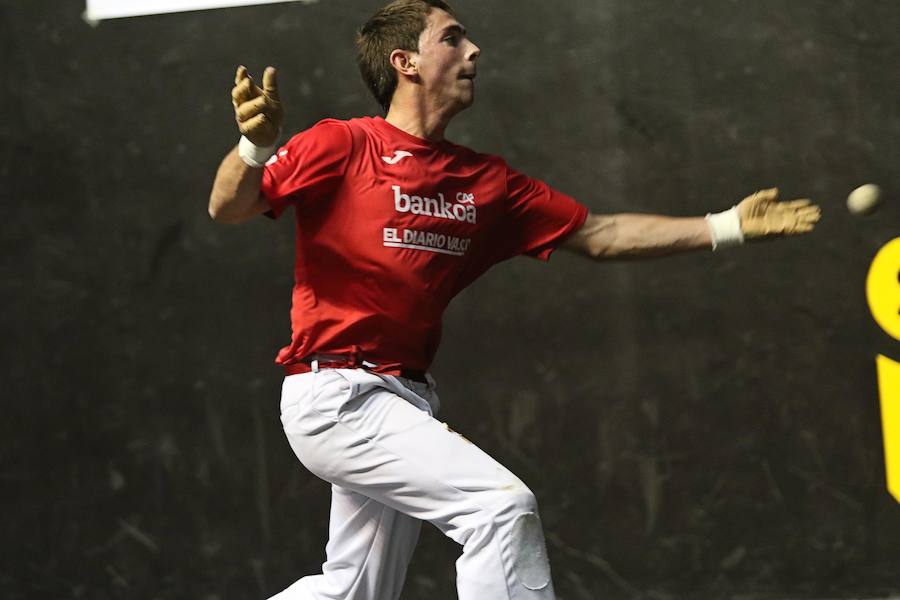 Pasan de ronda tras vencer a Elola y Alduntzin por 22-11