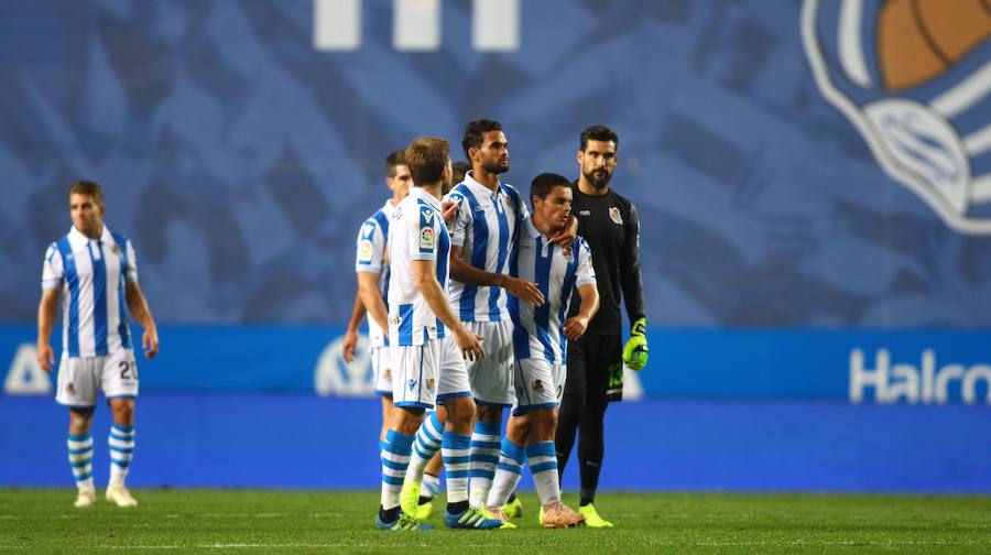La Real Sociedad y el Girona han empatado (0-0) en el partido disputado el lunes por la noche en el estadio de Anoeta.. 