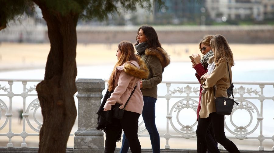 Euskadi está ya lista para el primer temporal del otoño. Viento, lluvia, nieve, olas... serán protagonistas cuando menos en las próximas 36 horas. 