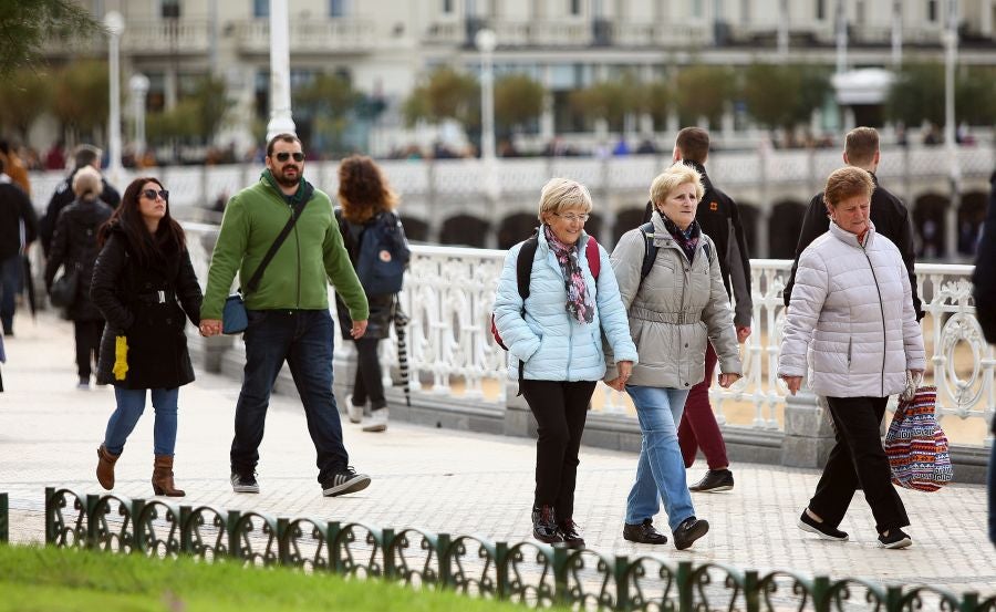 Euskadi está ya lista para el primer temporal del otoño. Viento, lluvia, nieve, olas... serán protagonistas cuando menos en las próximas 36 horas. 