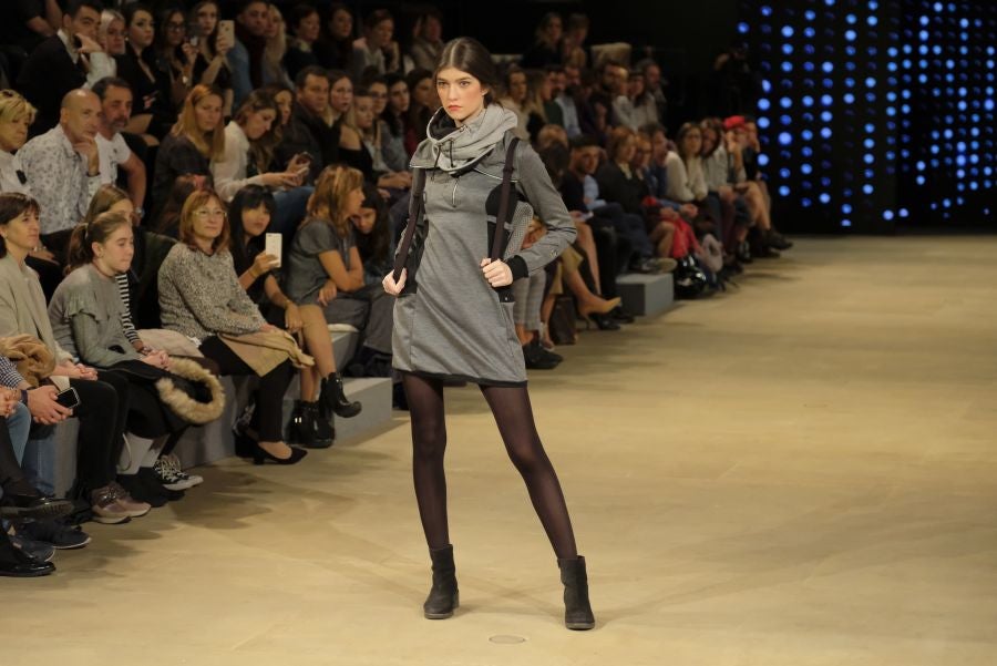 Otro año más, San Telmo se vuelve a vestir de gala para acoger una intensa jornada de desfiles en la que los diseñadores de prestigiosas marcas pueden mostrar sus nuevas creaciones. 