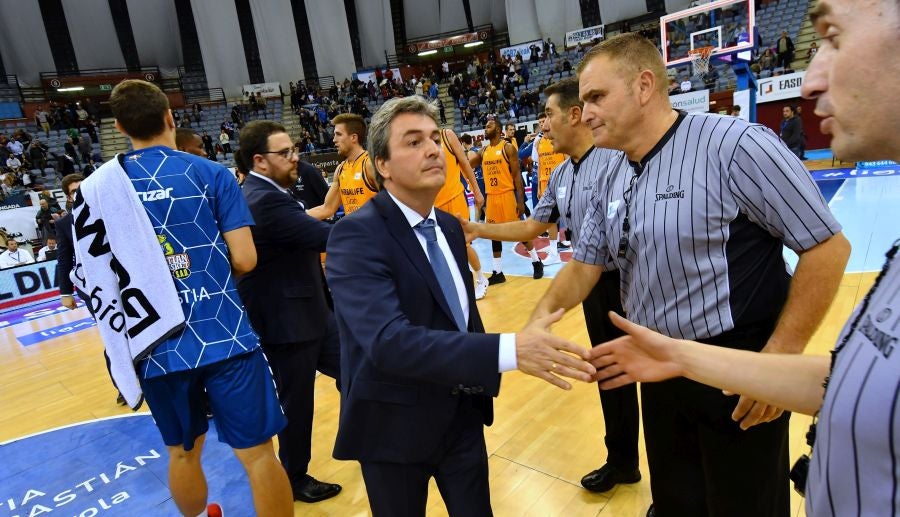 El GBC logra su primera victoria tras vencer con claridad esta tarde en Illunbe al Gran Canaria (74-63). 