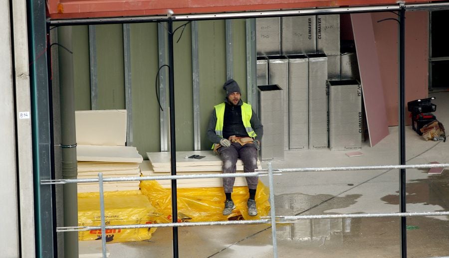 Los miembros de la Comisión de Medioambiente y de Gobernanza de las Juntas Generales han visitado junto con el Diputado de Medioambiente, José Ignacio Asensio el complejo medioambiental de Gipuzkoa. 