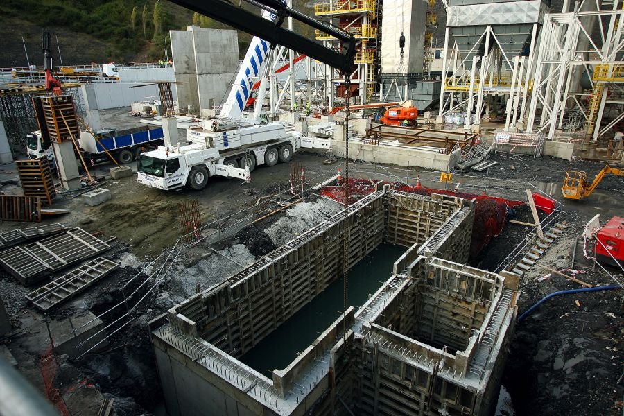 Los miembros de la Comisión de Medioambiente y de Gobernanza de las Juntas Generales han visitado junto con el Diputado de Medioambiente, José Ignacio Asensio el complejo medioambiental de Gipuzkoa. 