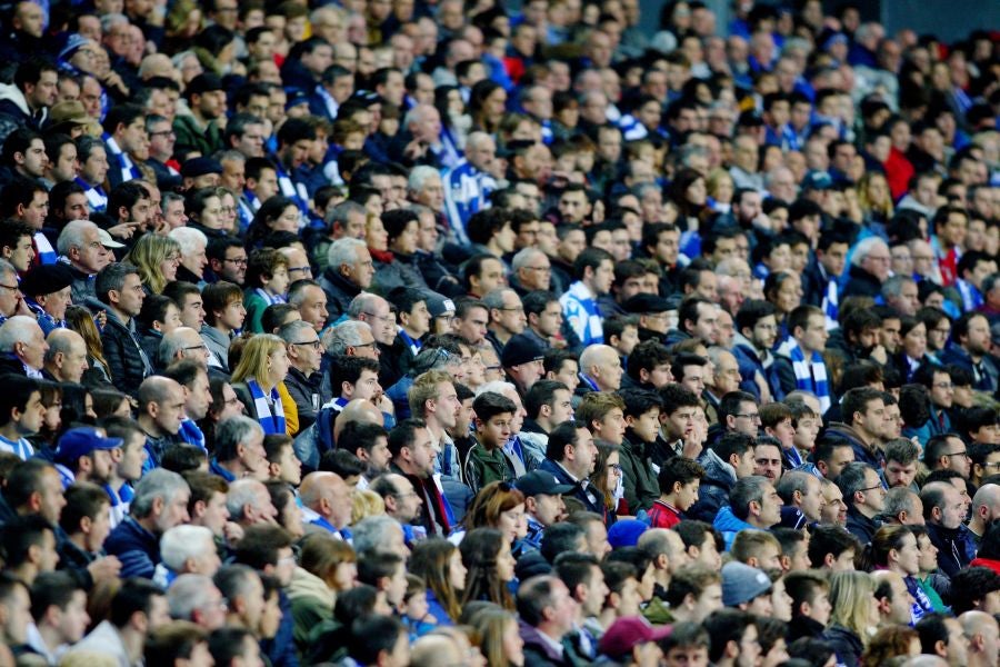 La Real Sociedad recibe al Sevilla con la imperiosa necesidad de lograr su primer triunfo en Anoeta. Sin emabrgo, tras un juego muy disputado, el equipo txuri-urdin no ha podido llevarse más que un punto. 