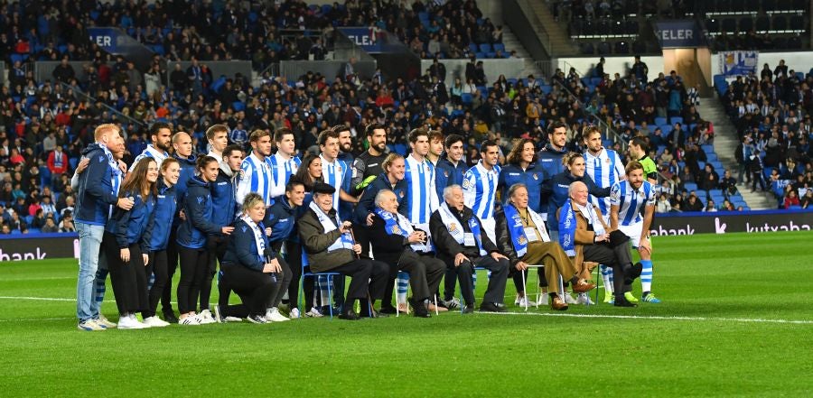 La Real Sociedad recibe al Sevilla con la imperiosa necesidad de lograr su primer triunfo en Anoeta. Sin emabrgo, tras un juego muy disputado, el equipo txuri-urdin no ha podido llevarse más que un punto. 