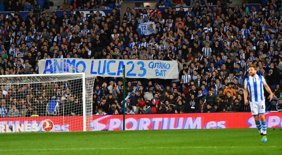 La Real Sociedad recibe al Sevilla con la imperiosa necesidad de lograr su primer triunfo en Anoeta. Sin emabrgo, tras un juego muy disputado, el equipo txuri-urdin no ha podido llevarse más que un punto. 