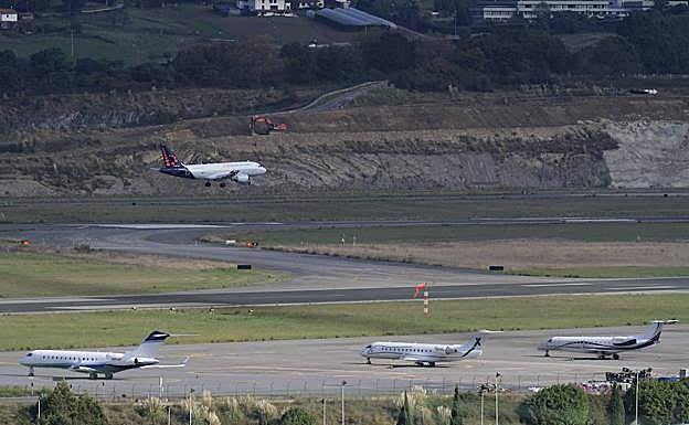 Jets privados en el aeropuerto de Loiu. 