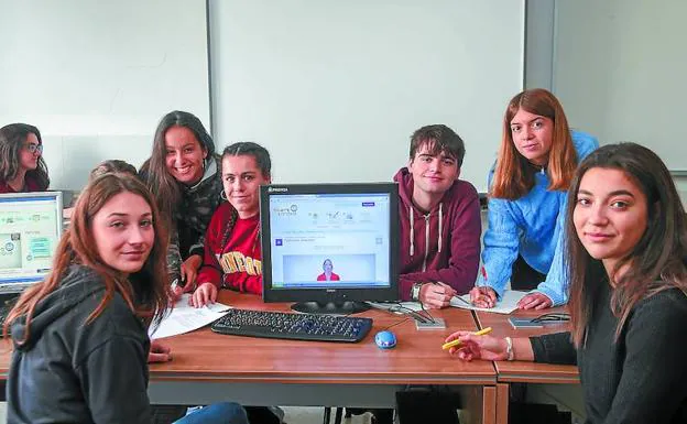 Un grupo de alumnos del Instituto de Enseñanza Secundaria de Altza que participará en esta séptima edición de STARTinnova. 
