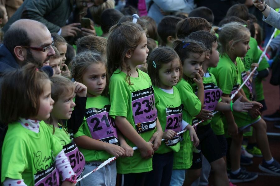 Los más pequeños han sido los protagonistas de este sábado al inaugurar la Behobia Txiki, y batir record de asistencia. 